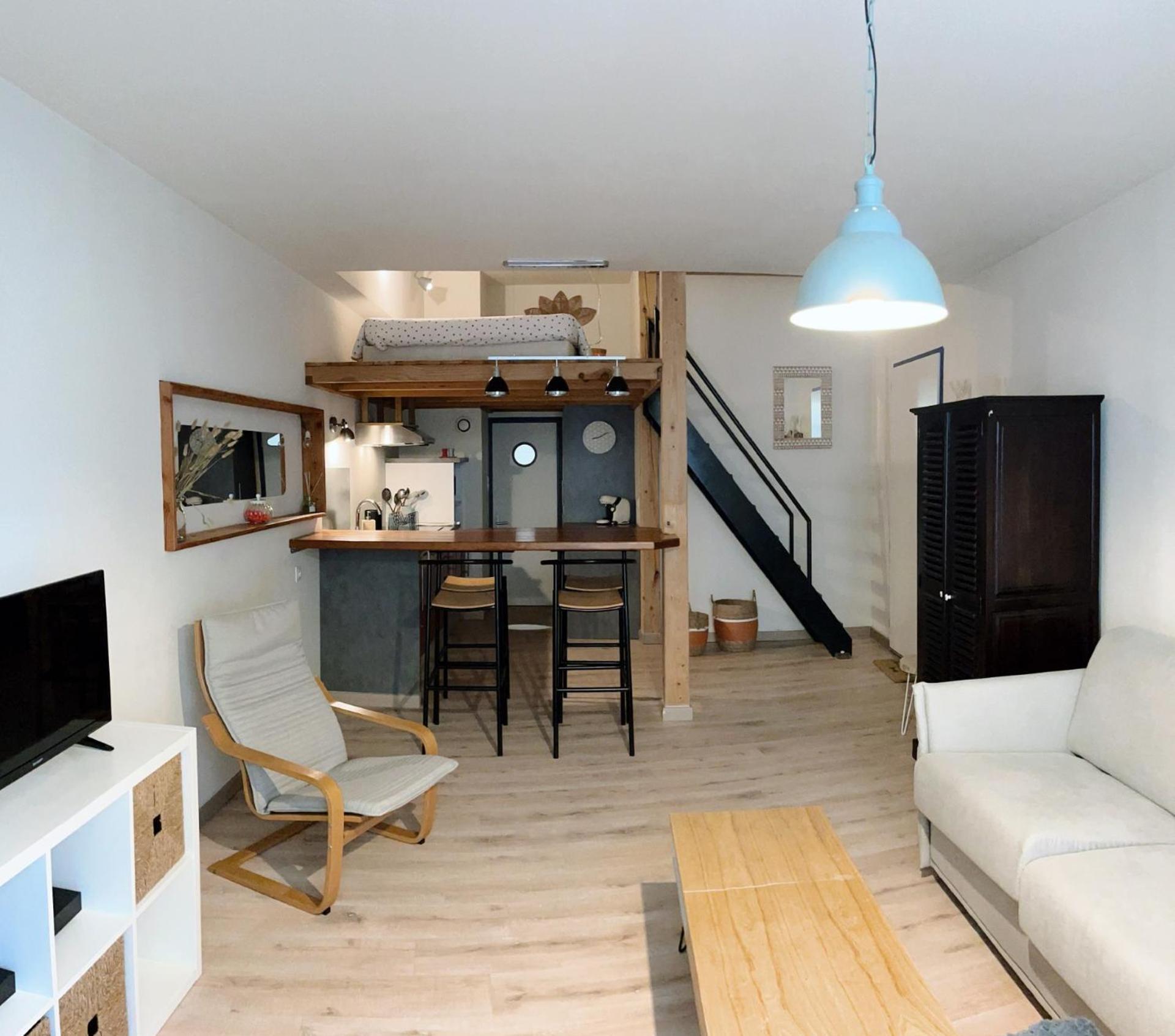 House Apartment Sete Exterior photo